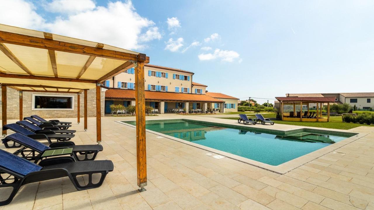 Velanera Hotel & Restaurant Šišan Kültér fotó