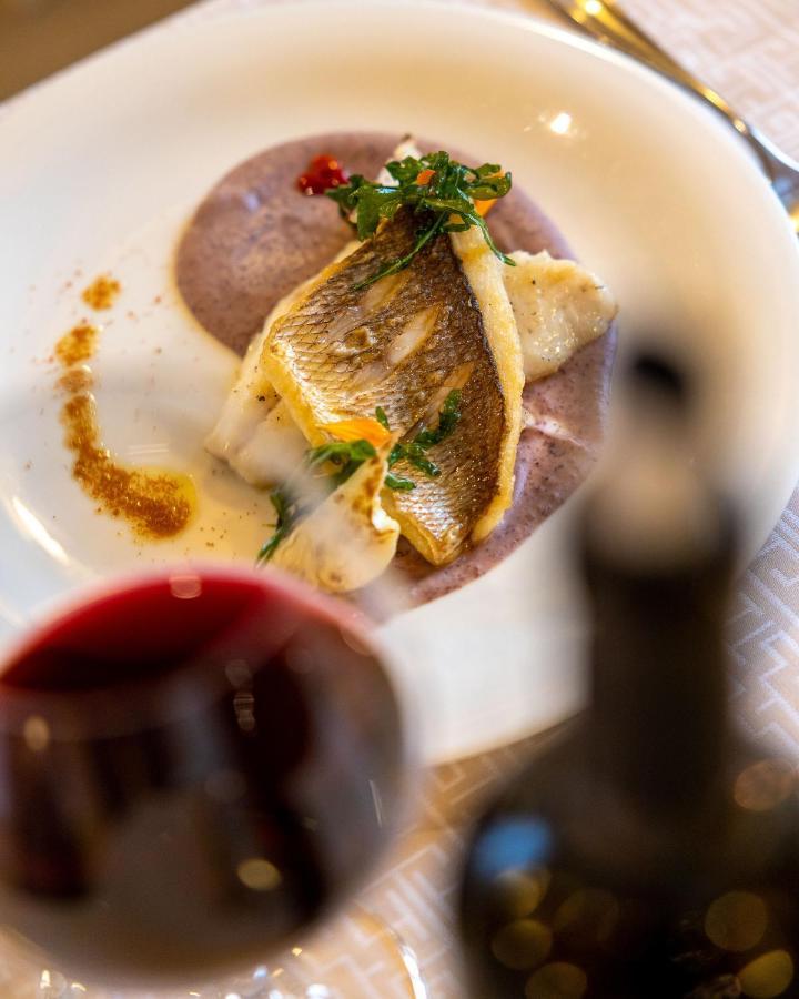 Velanera Hotel & Restaurant Šišan Kültér fotó