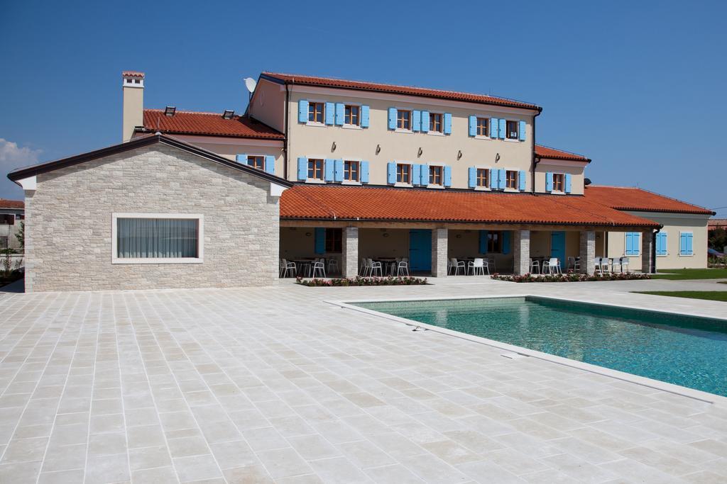 Velanera Hotel & Restaurant Šišan Kültér fotó